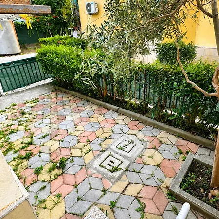 Irina * Golem (Tirana)
